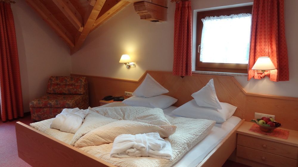 Hotel Alpenland Moso Luaran gambar