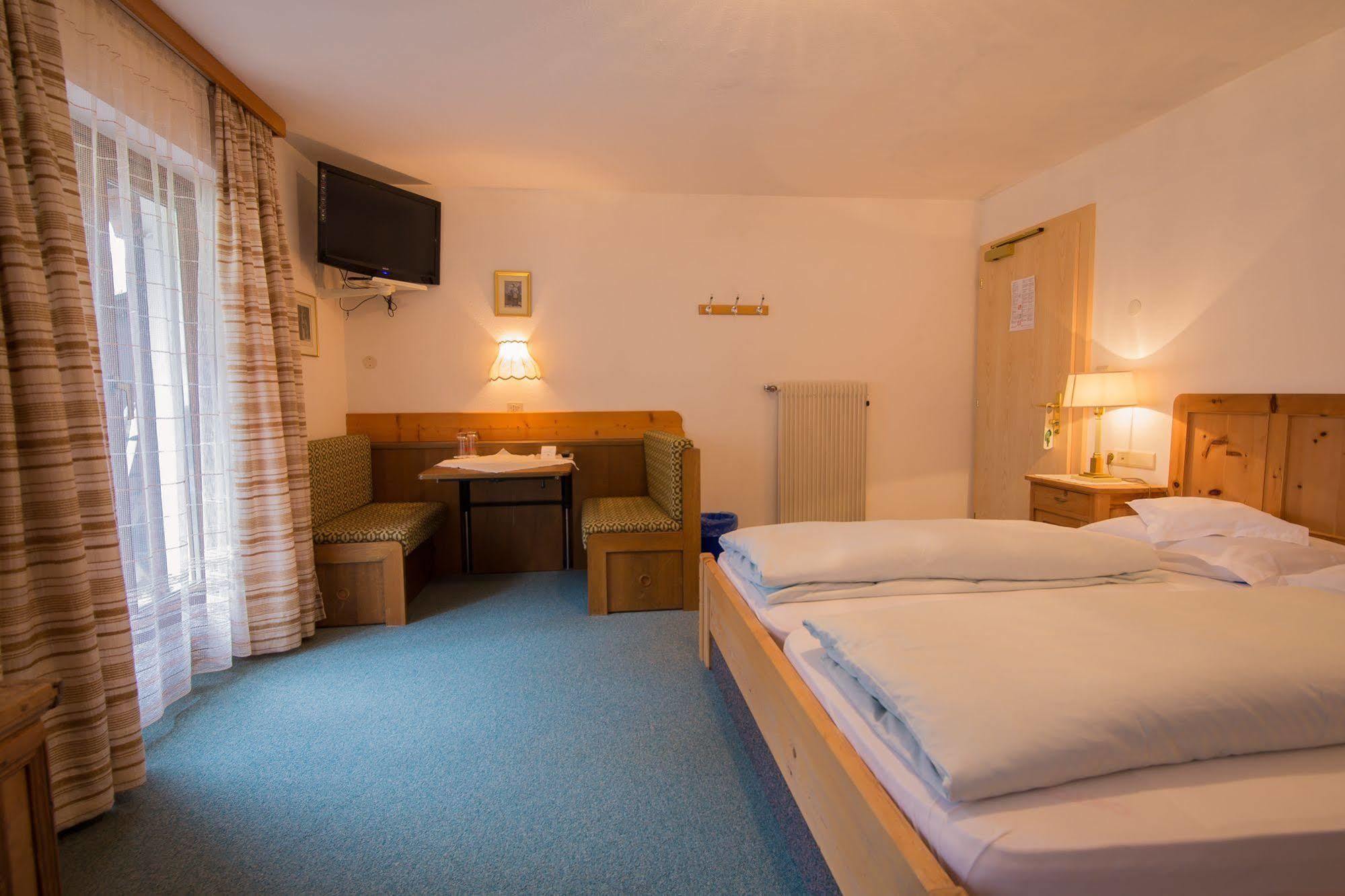 Hotel Alpenland Moso Luaran gambar